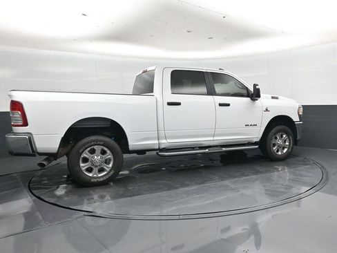 Used 2024 RAM 2500 Big Horn w/ Off Road Package AWD/4WD image 3