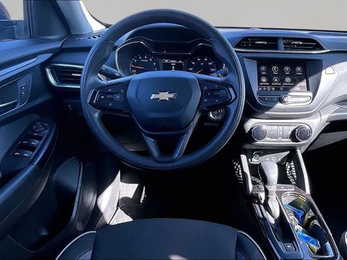 Used 2023 Chevrolet TrailBlazer LT image 10