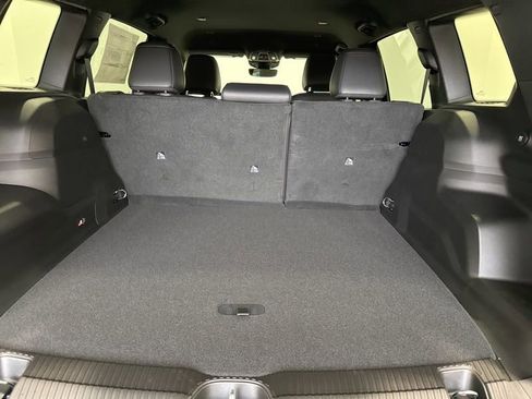 New 2026 Jeep Cherokee Limited image 9