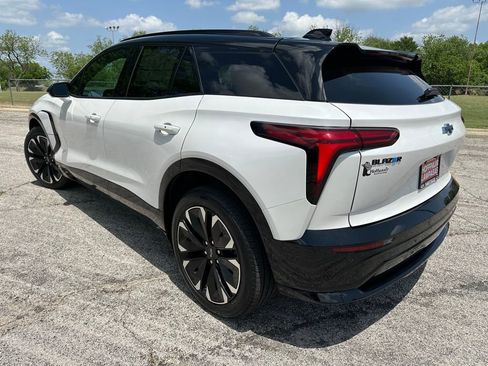 New 2025 Chevrolet Blazer EV RS image 7