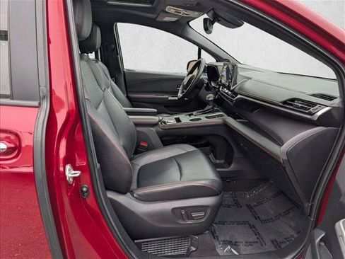 Certified 2022 Toyota Sienna XSE w/ XSE Plus Package FWD image 22