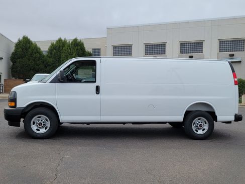 New 2026 GMC Savana 2500 Extended w/ Driver Convenience Package RWD image 6