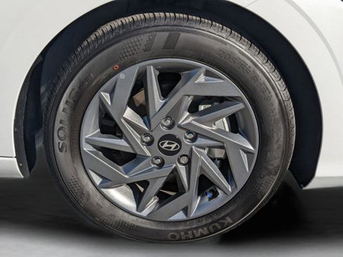 Certified 2025 Hyundai Elantra Sport w/ Cargo Package FWD image 11