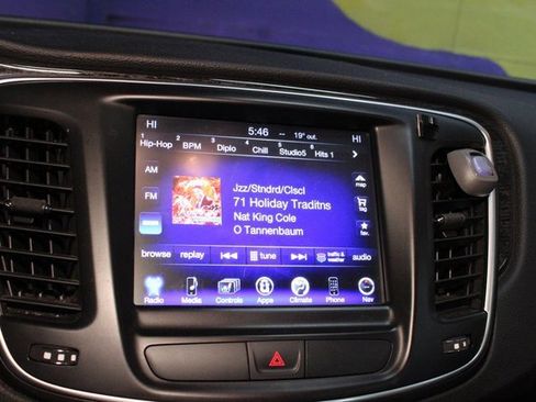 Used 2016 Chrysler 200 C w/ Sun & Sound Group image 16