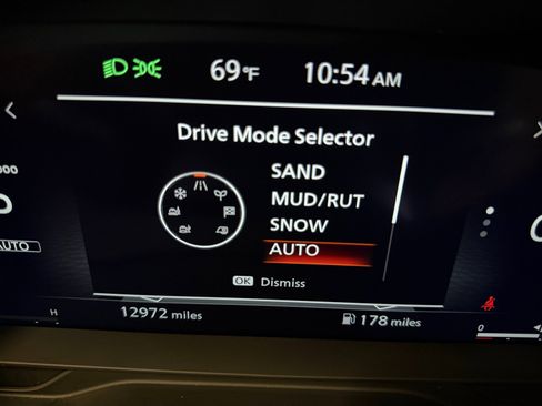 Used 2025 Nissan Pathfinder Platinum w/ Cargo Package image 43