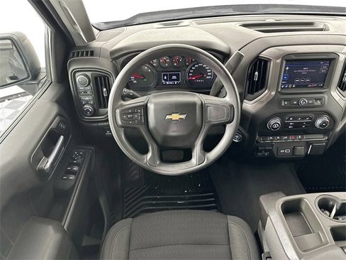 Used 2023 Chevrolet Silverado 1500 Custom image 11