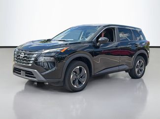 Used 2025 Nissan Rogue SV FWD video 2