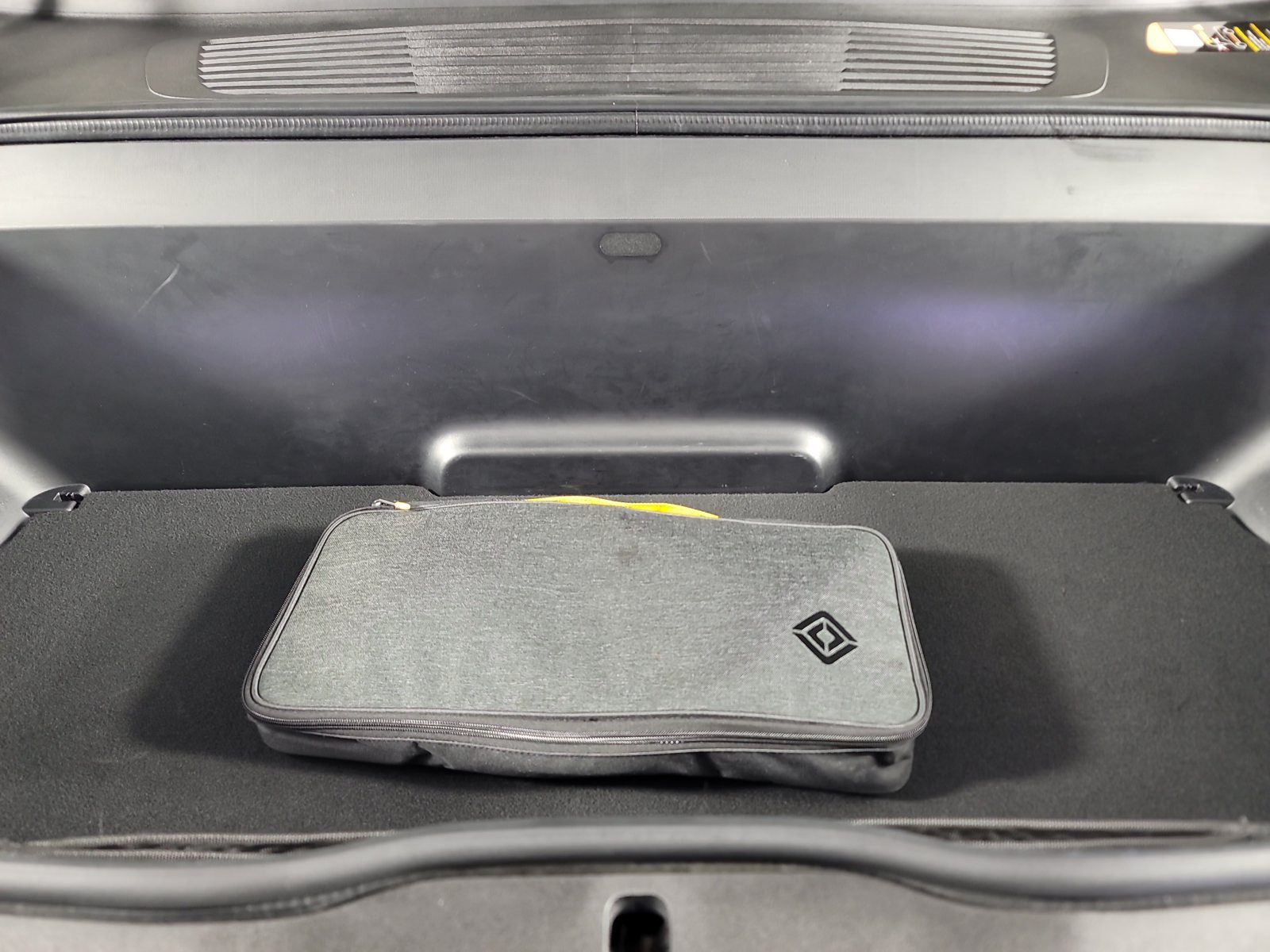 Used 2023 Rivian R1S Adventure Quad AWD/4WD image 14
