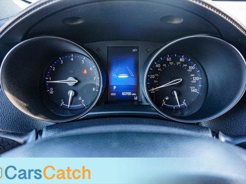 Used 2018 Toyota C-HR XLE image 30