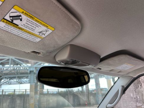 Used 2002 Nissan Xterra XE image 24