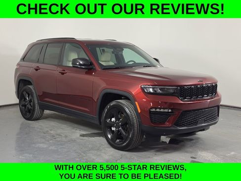 Used 2025 Jeep Grand Cherokee Limited w/ Black Appearance Package RWD image 3
