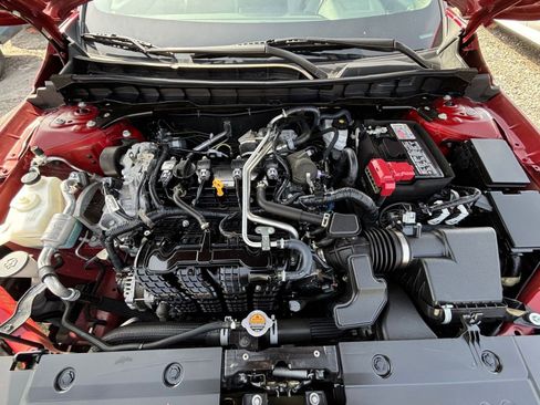 Used 2025 Nissan Altima 2.5 SV image 32