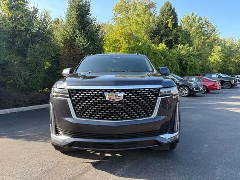 Used 2022 Cadillac Escalade ESV Premium Luxury AWD/4WD image 12
