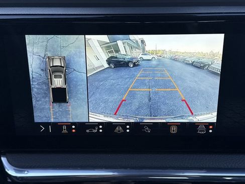 Used 2024 GMC Sierra 1500 Denali w/ Denali Reserve Package AWD/4WD image 9