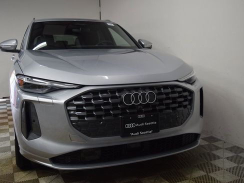 New 2025 Audi Q5 Prestige image 2