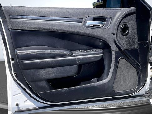 Used 2018 Chrysler 300 Touring w/ Sport Appearance Package image 23