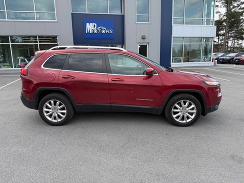 Used 2014 Jeep Cherokee Limited w/ Luxury Group AWD/4WD image 5