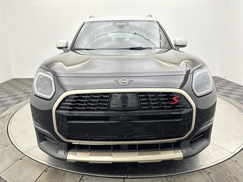 Used 2025 MINI Cooper Countryman S w/ Comfort Package Max image 14