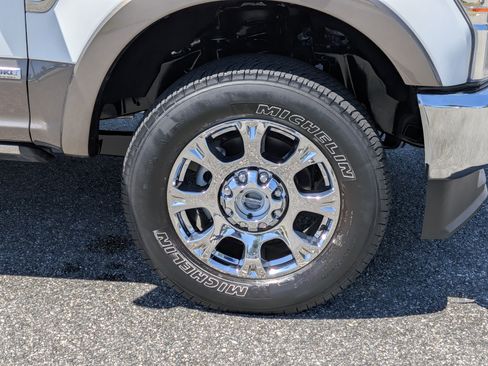Used 2022 Ford F250 King Ranch w/ King Ranch Ultimate Package AWD/4WD image 11