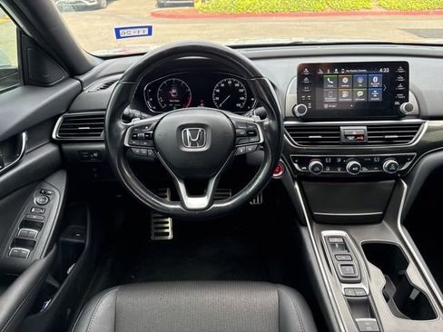 Used 2020 Honda Accord Sport image 11