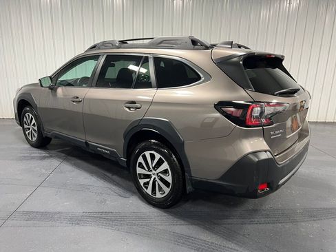 Used 2024 Subaru Outback Premium image 17