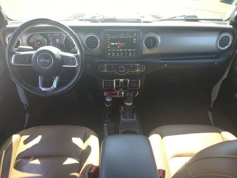 Used 2021 Jeep Wrangler Unlimited Rubicon AWD/4WD image 17
