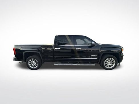 Used 2015 GMC Sierra 1500 Denali w/ Driver Alert Package AWD/4WD image 3