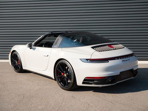 Certified 2021 Porsche 911 Targa 4S image 3