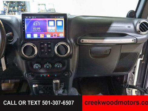Used 2013 Jeep Wrangler Unlimited Sahara w/ Connectivity Group AWD/4WD image 57