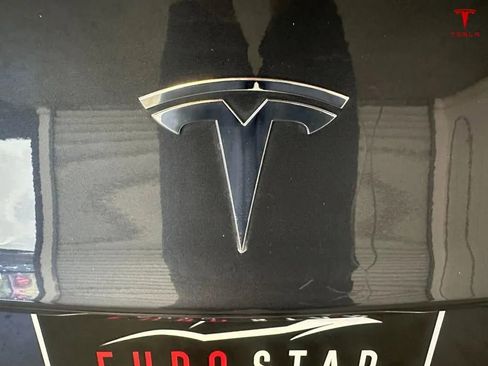 Used 2018 Tesla Model 3 Long Range image 28