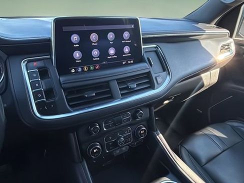 Used 2021 Chevrolet Suburban RST w/ Luxury Package image 25