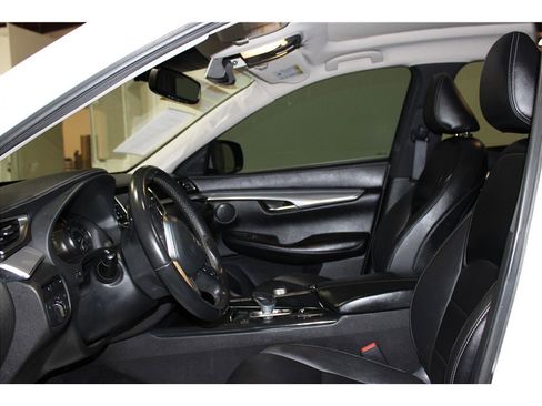 Used 2020 INFINITI QX50 Luxe image 10