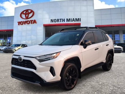 Used 2025 Toyota RAV4 XSE w/ Weather Package AWD/4WD image 2