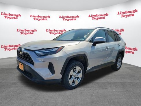 Used 2024 Toyota RAV4 XLE FWD image 20