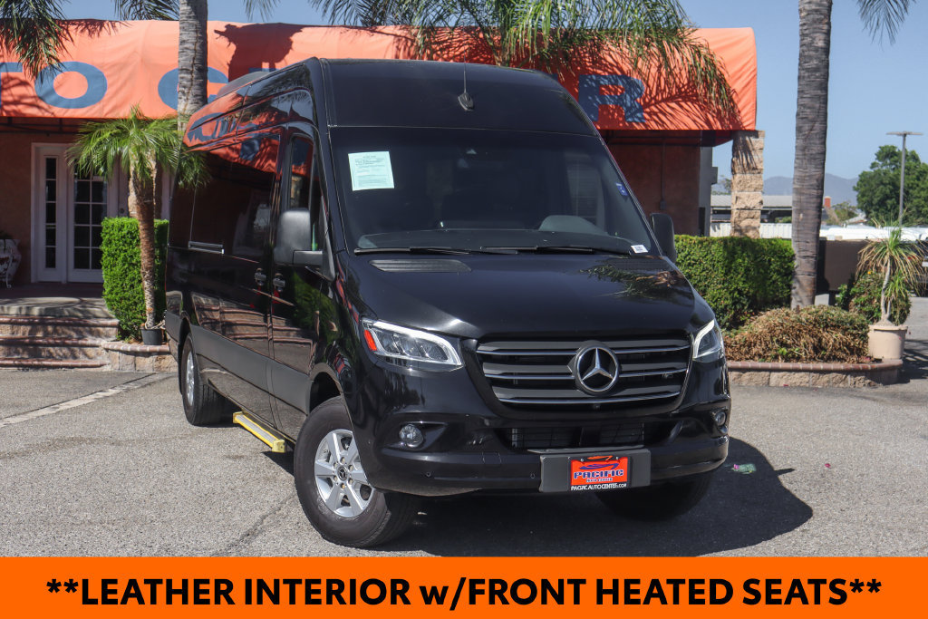 Used 2023 Mercedes-Benz Sprinter 2500 image 2