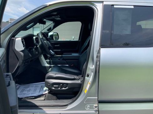 Used 2023 Toyota Tundra Platinum AWD/4WD image 15