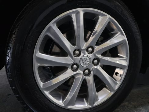 Used 2019 Buick Envision Essence FWD image 35