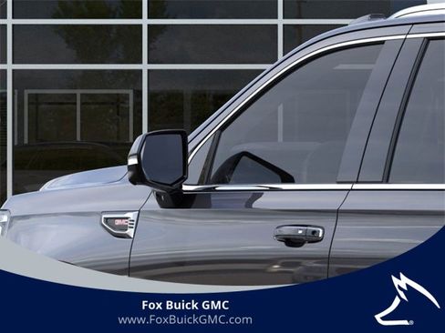 Used 2026 GMC Yukon XL Denali w/ Sun & Power Step Package image 12