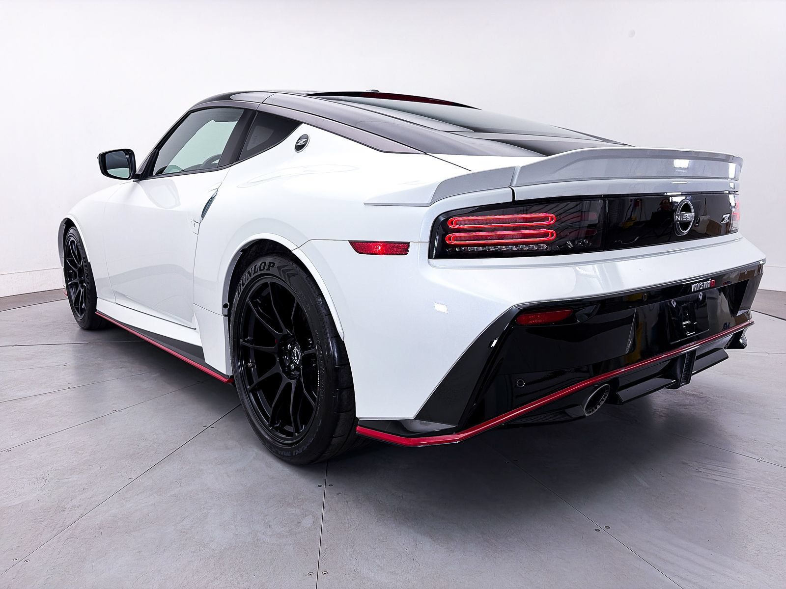 Used 2024 Nissan Z NISMO w/ Floor Mat Package RWD image 16
