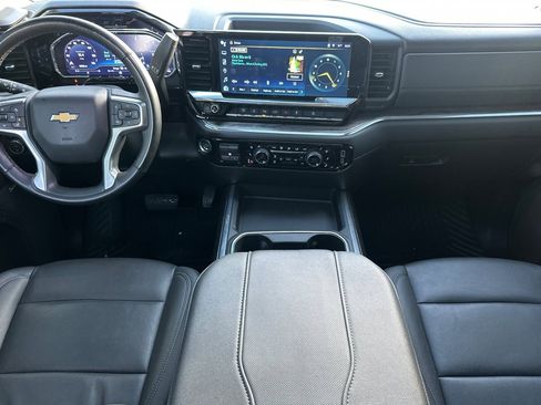 Certified 2025 Chevrolet Silverado 2500 LTZ w/ LTZ Premium Package image 15