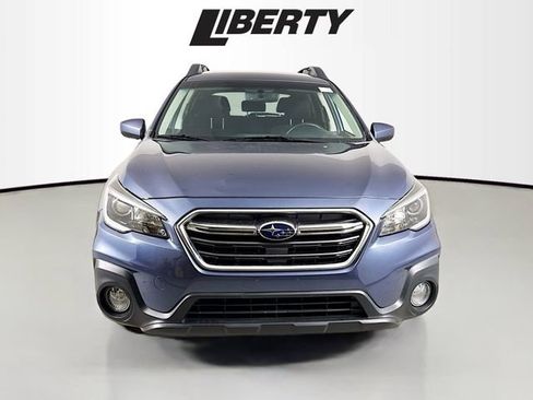 Used 2018 Subaru Outback 2.5i Premium image 2