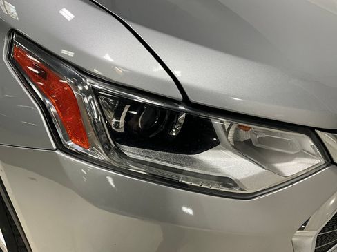 Used 2018 Chevrolet Traverse LT AWD/4WD image 25