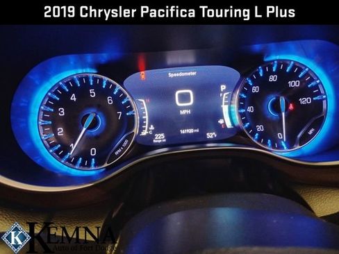 Used 2019 Chrysler Pacifica Touring-L Plus image 17