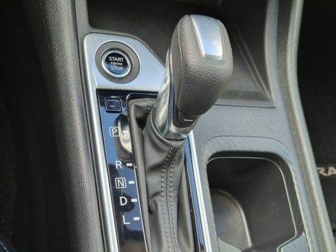 Used 2023 Nissan Sentra SV FWD image 25