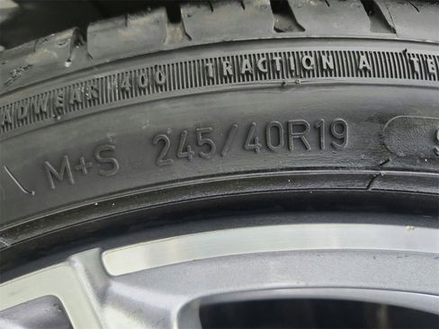 Used 2018 Mercedes-Benz E 300 4MATIC image 43