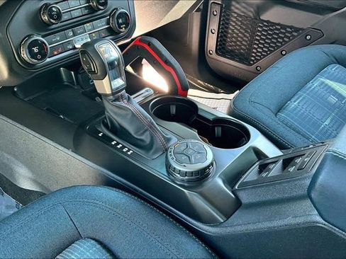 Certified 2025 Ford Bronco Heritage Edition AWD/4WD image 13