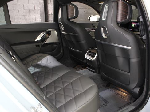 Used 2024 BMW 740i 740i M Sport Package image 45