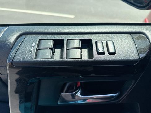 Used 2019 Toyota 4Runner TRD Off-Road AWD/4WD image 15