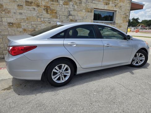 Used 2013 Hyundai Sonata GLS w/ Popular Equipment Pkg FWD image 19