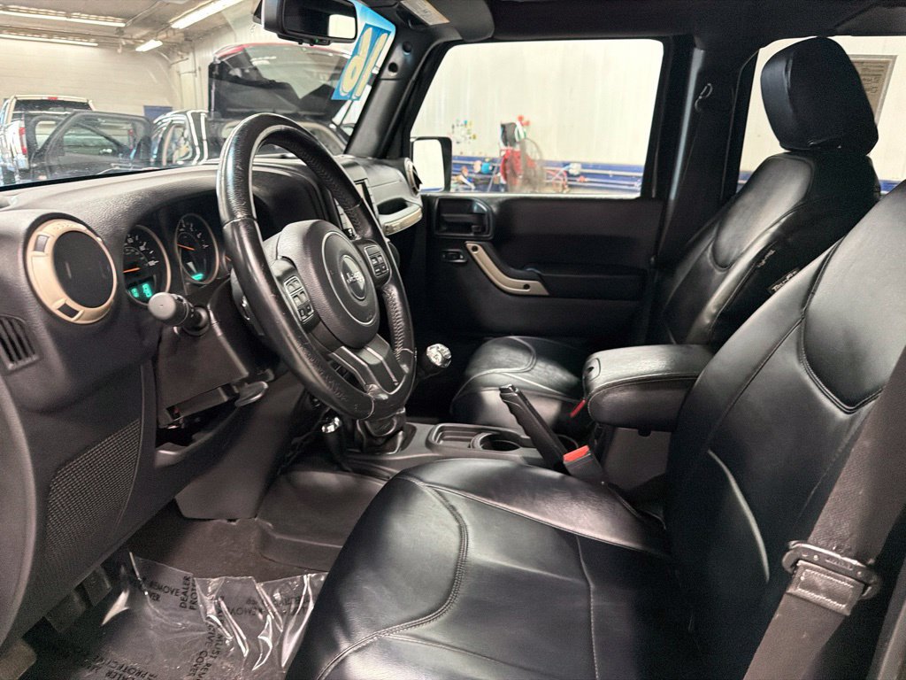 Used 2016 Jeep Wrangler Unlimited Sahara AWD/4WD image 20